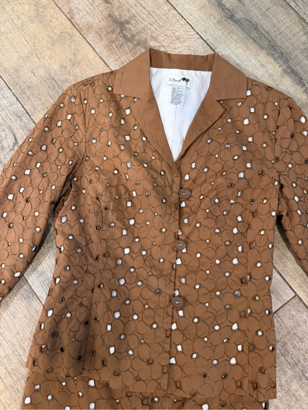 Island Republic Brown Eyelet 3/4 Blazer & Wide-Leg Capri Pants Set White Lining - Picture 10 of 10